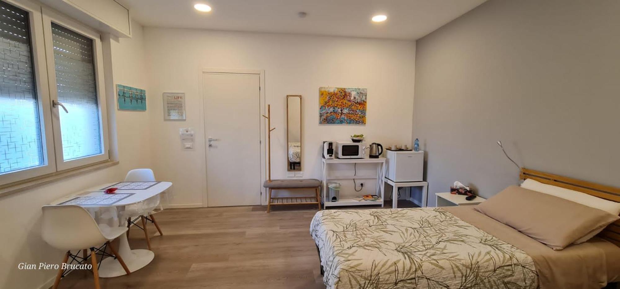 Adriroomsrho Exteriör bild